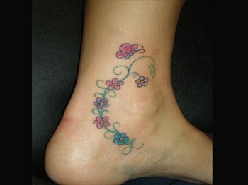 sexy ankle tattoos for girls,cool ankle tattoo designs for girls,ankle tattoos ideas,best ankle tattoo designs for women,top ankle tattoos,top women ankle tattoo designs