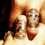 Beautiful-Hand-Skull-Tattoo-1
