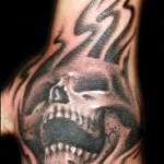 Beautiful-Hand-Skull-Tattoo-5