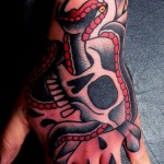 Beautiful-Hand-Skull-Tattoo-8