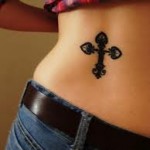 Cross-Girl-Tattoos4 (1)