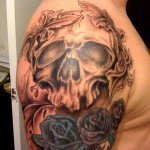 Men-Shoulder-Skull-Tattoo-6